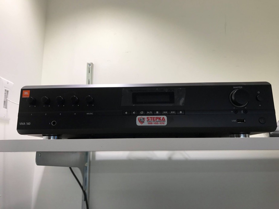 JBL professional audio amplifier installation